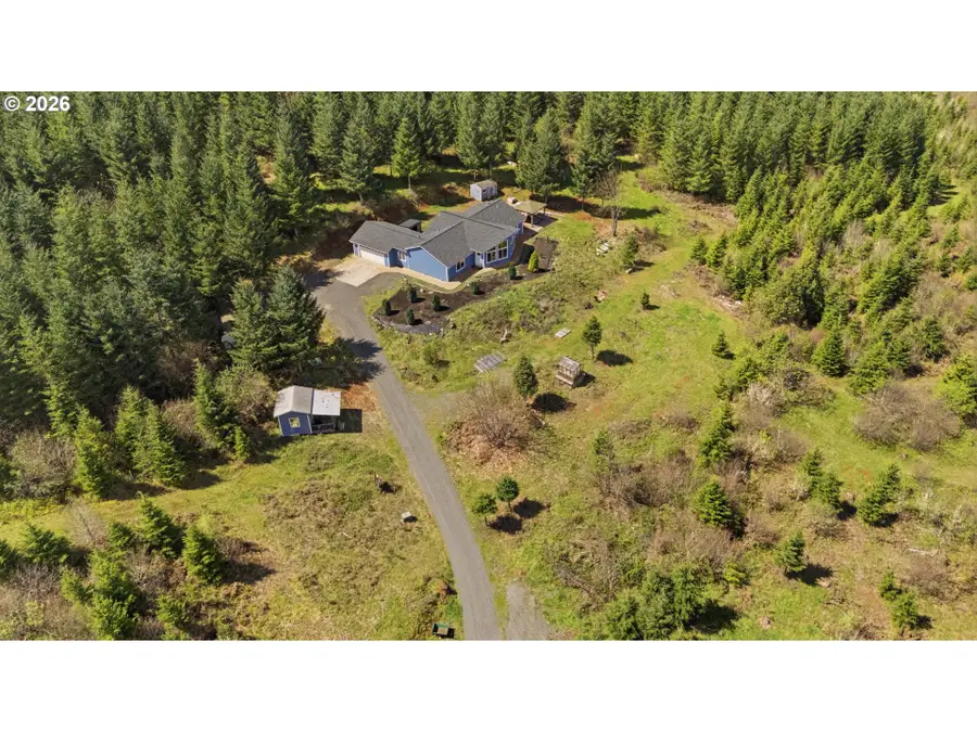 92296 Cascade Woods Dr, Springfield, OR 97478 - #3