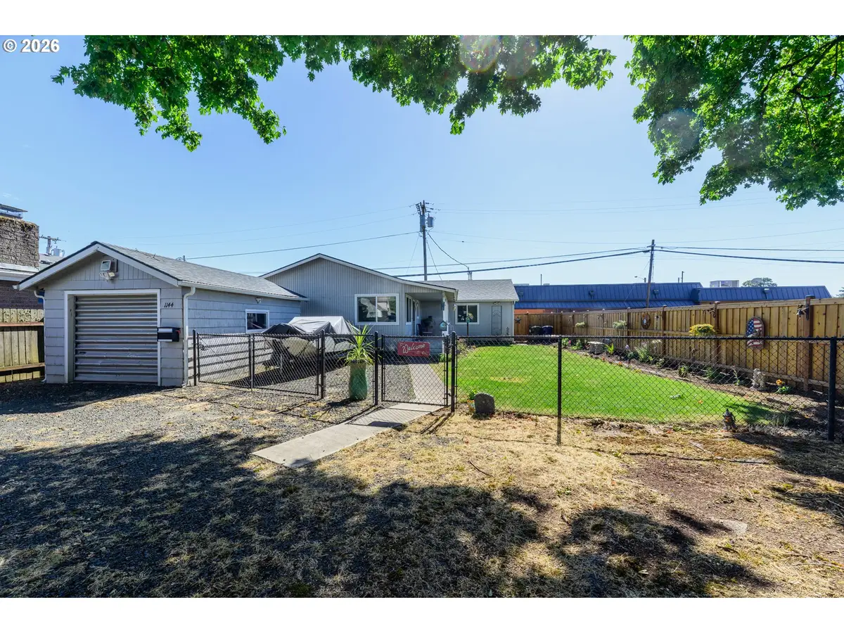 1144 Juniper St, Junction City, OR 97448 - #1