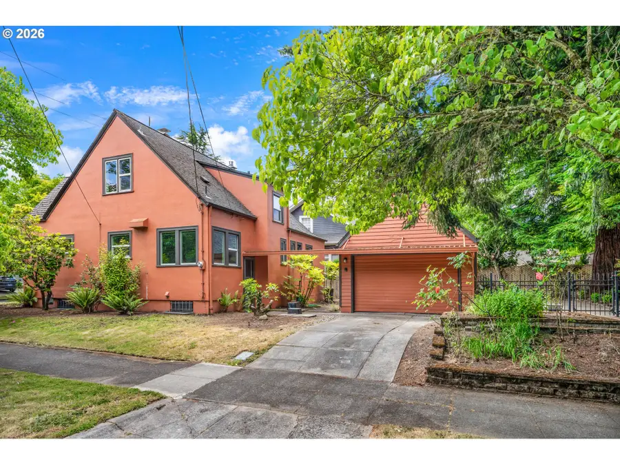 3037 NE Skidmore St, Portland, OR 97211 - #2