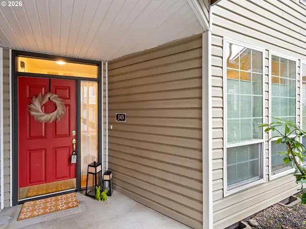 13210 SE 7th St #J45, Vancouver, WA 98683