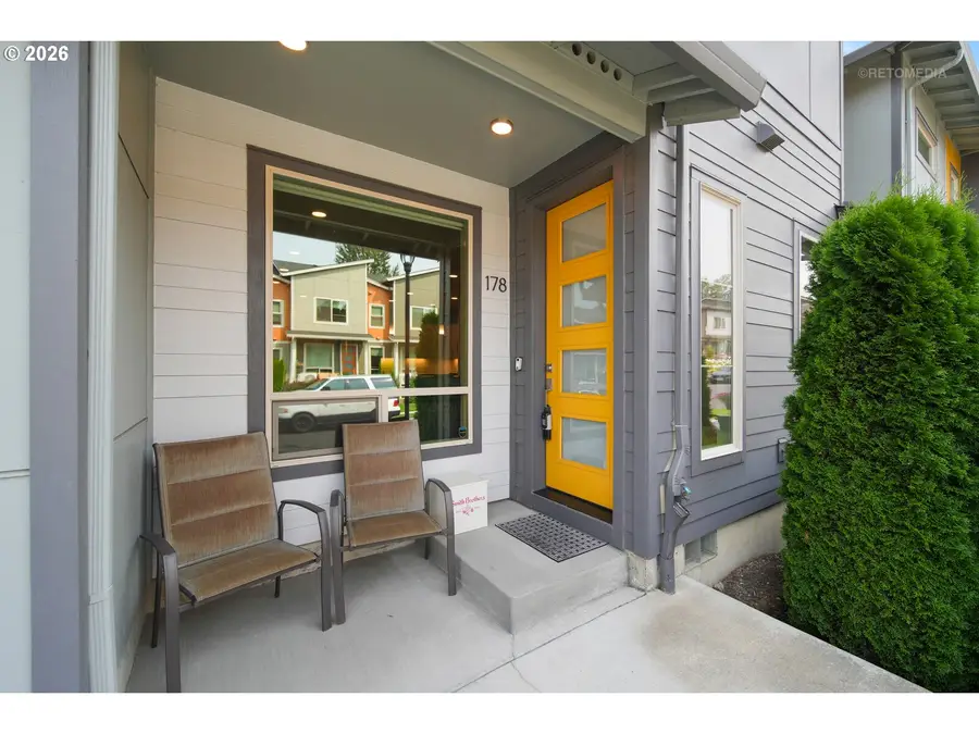 178 SW Lancaster Ct, Troutdale, OR 97060 - #2