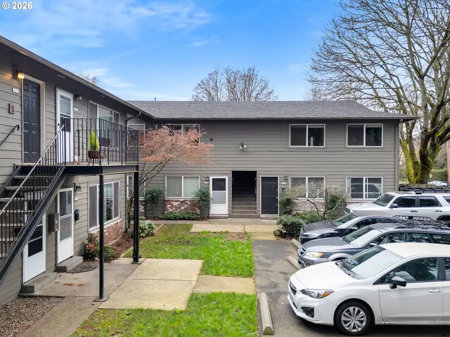 1626 SE Ash St, Portland, OR 97214 - Image #2