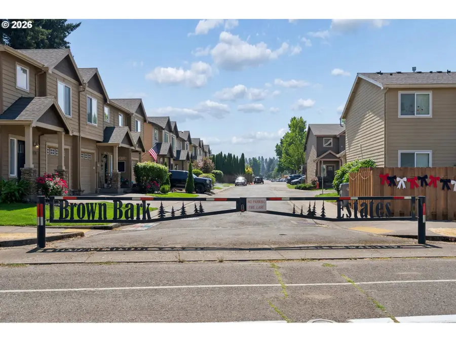1721 N Manzanita St, Canby, OR 97013 - #2