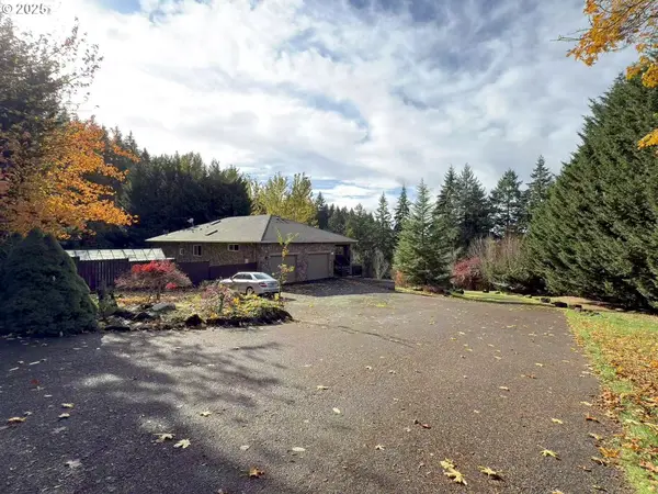 27741 SE Wallace Rd, Estacada, OR 97023