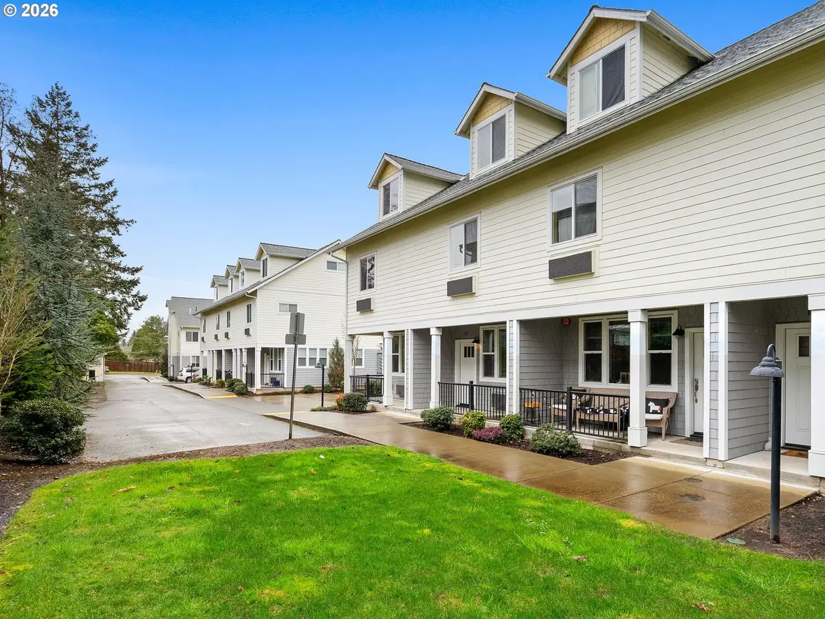 110 NE 109th Ave, Portland, OR 97220 - #1