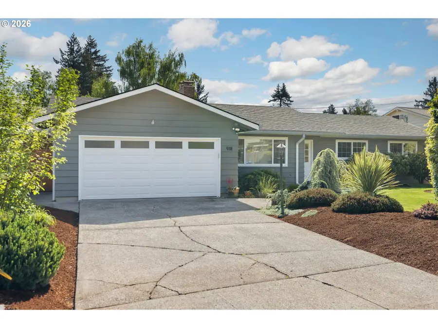 918 NE 152nd Ave, Portland, OR 97230 - #2