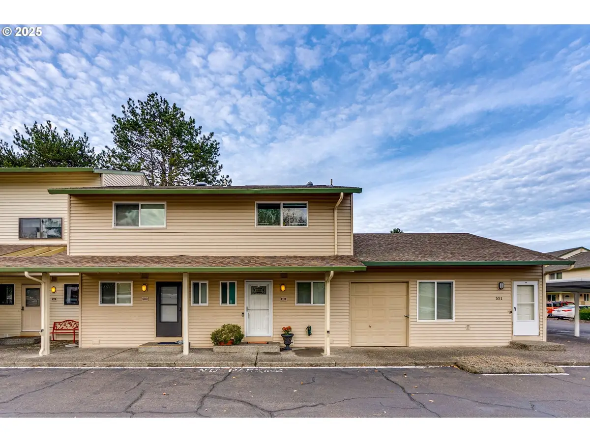 553 N Hayden Bay Dr #25, Portland, OR 97217 - Image #1