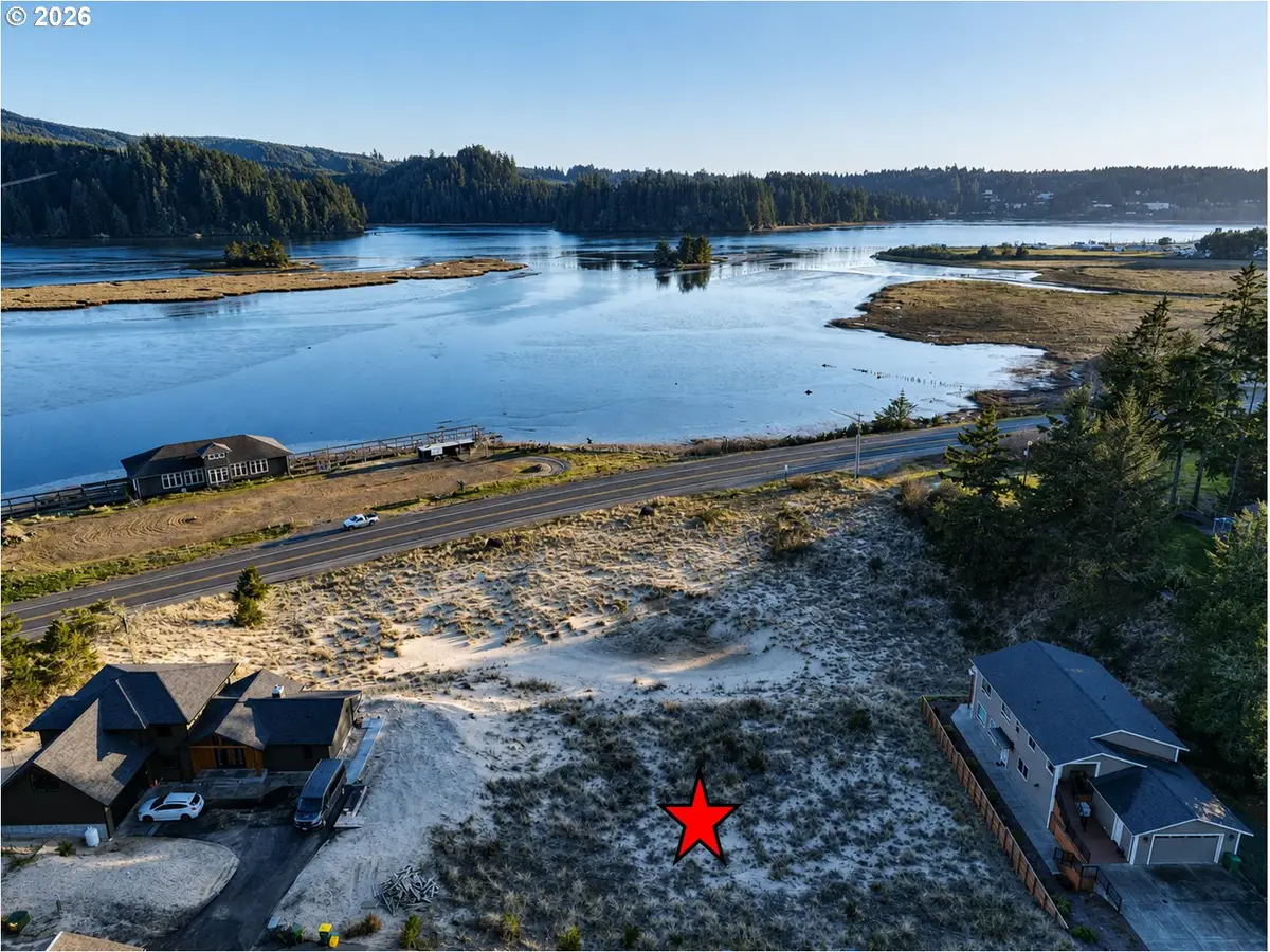 2100 Vinca, Florence, OR 97439 - #1