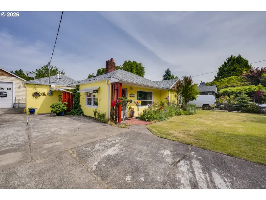 9009 N Bristol Ave, Portland, OR 97203 - #2