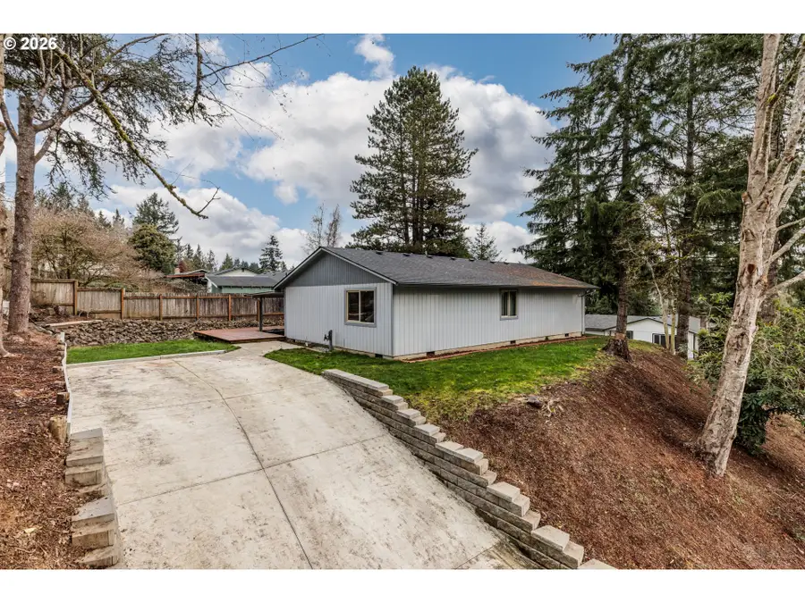 725 SW Holly St, Clatskanie, OR 97016 - #2