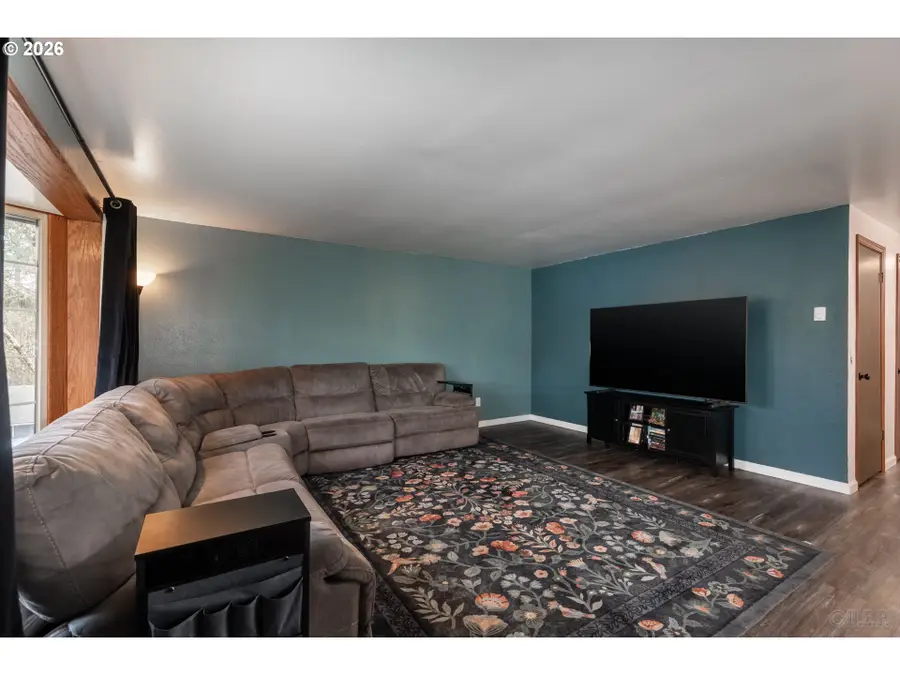 725 SW Holly St, Clatskanie, OR 97016 - #3