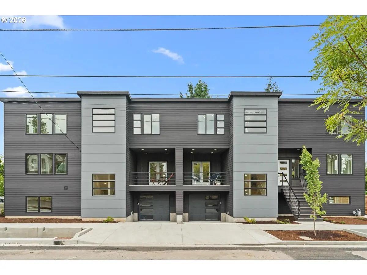 3791 NE Roselawn St, Portland, OR 97211 - Image #1