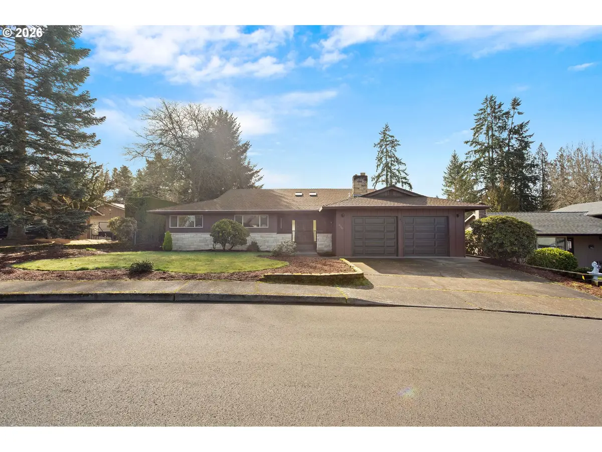 620 NW Queens Ct, Hillsboro, OR 97124 - #1