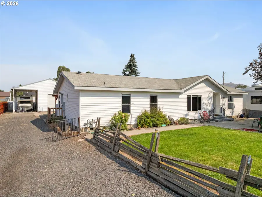 3310 Cedar St, Baker City, OR 97814 - #3