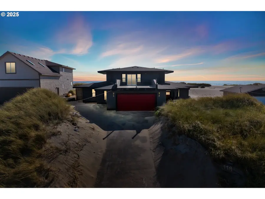 118 NW Oceania Dr, Waldport, OR 97394 - Image #2