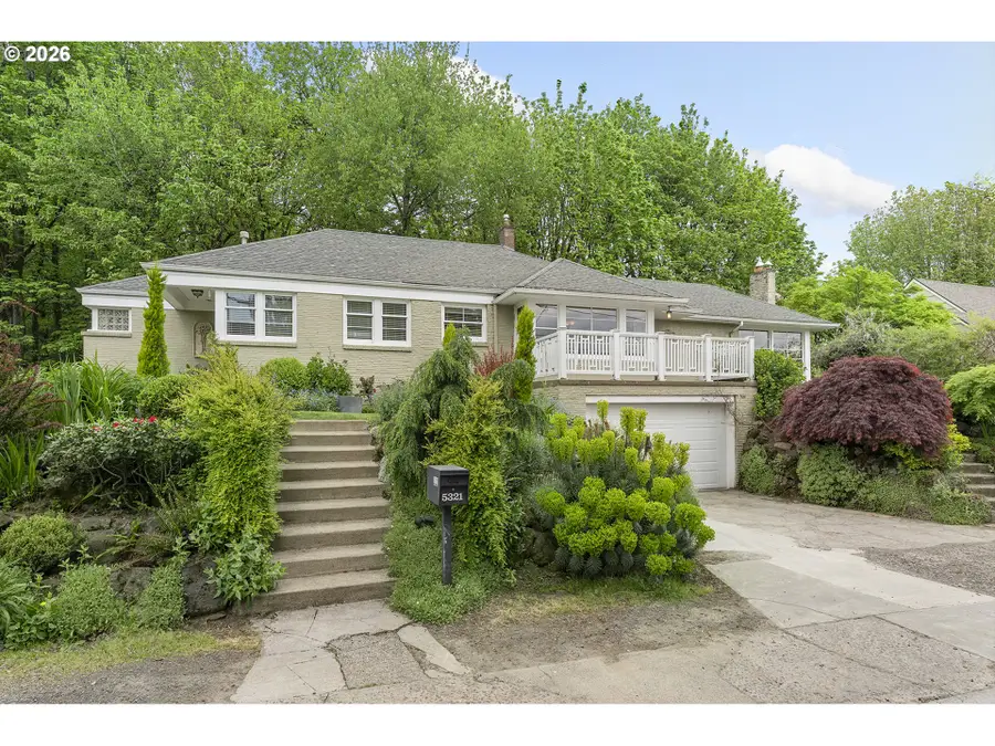 5321 SW Menefee Dr, Portland, OR 97239 - #3