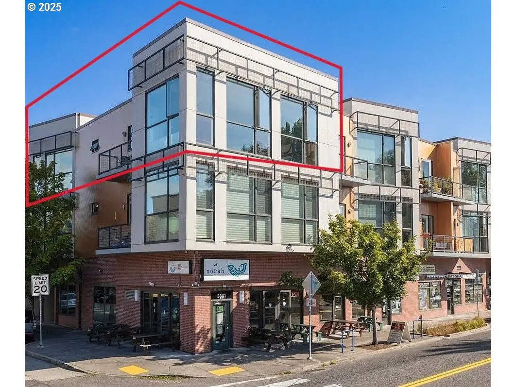 838 SE 38th Ave #307, Portland, OR 97214 - Image #1