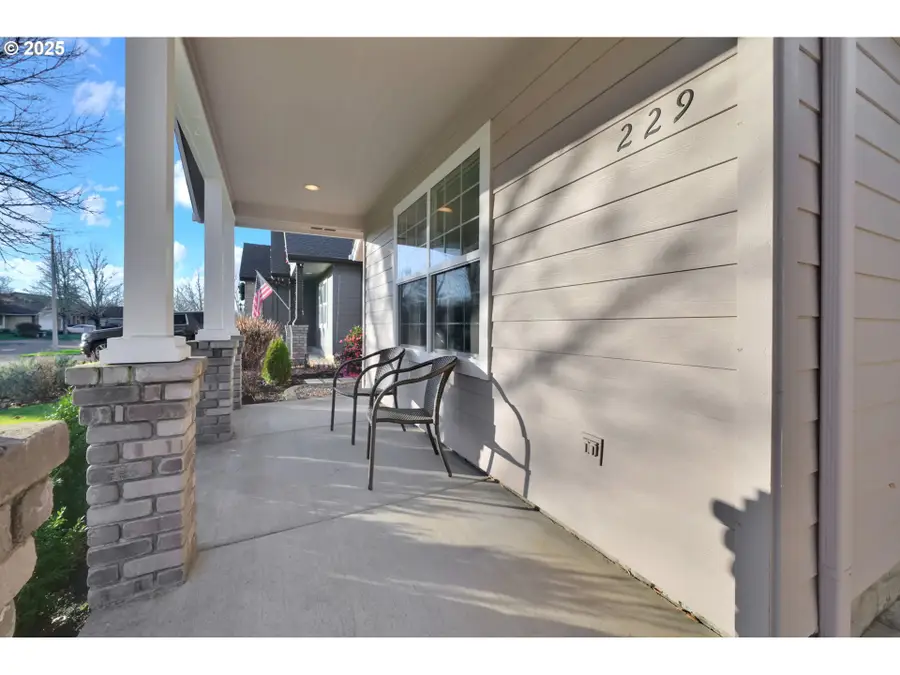 229 Mackin Ave, Eugene, OR 97404 - Image #3