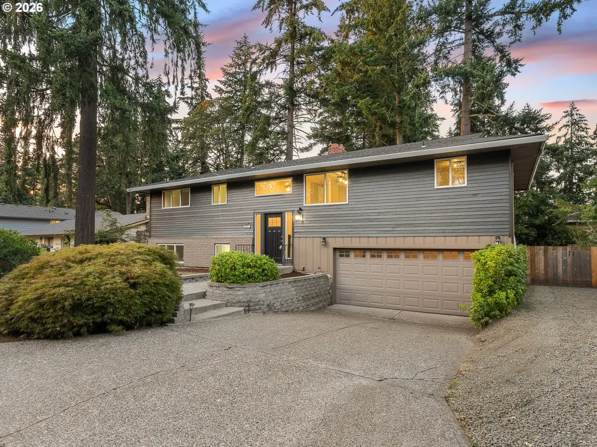 16720 SE Valley View Rd, Milwaukie, OR 97267 - #1