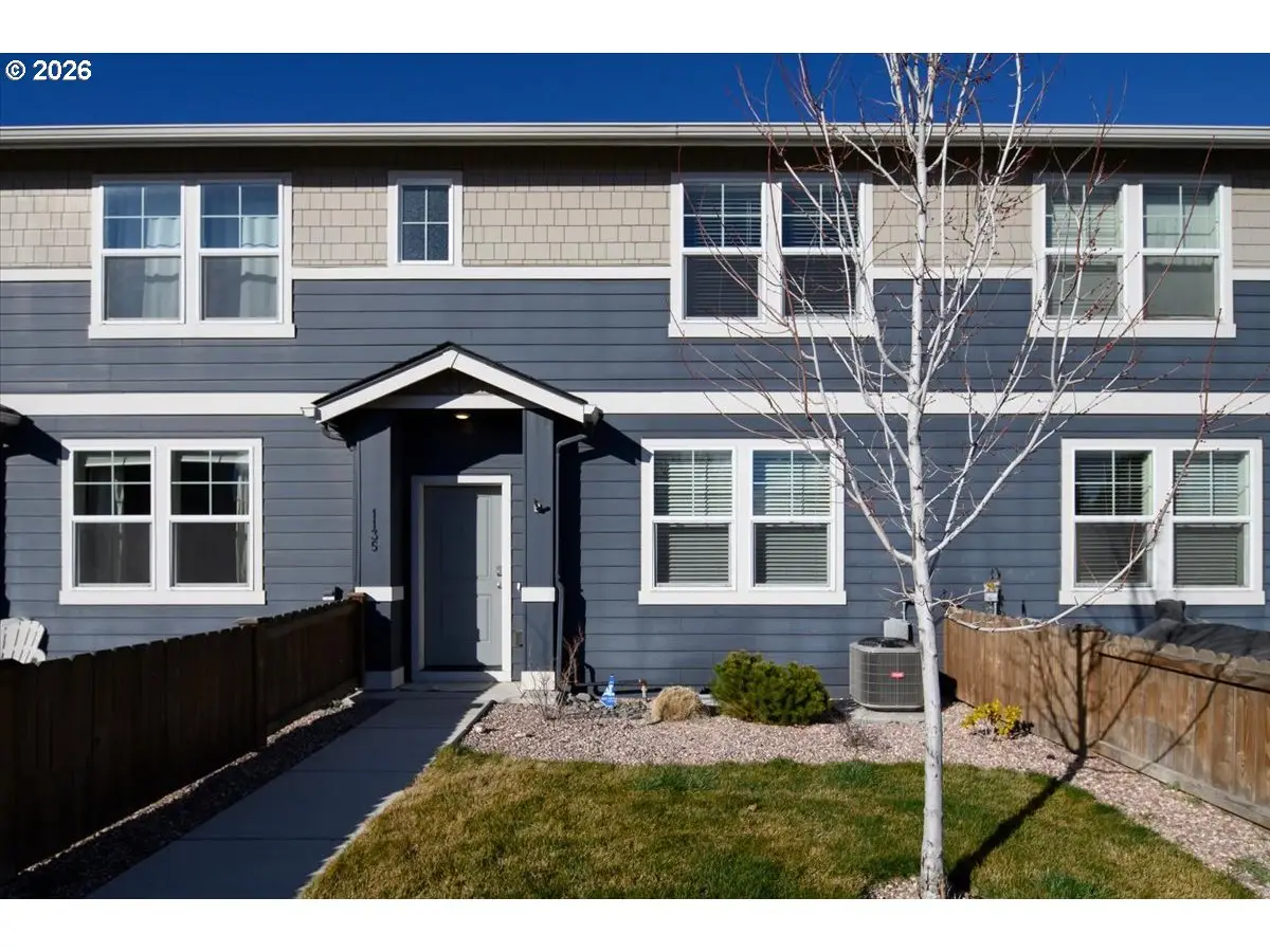 1135 NW Upas Ave, Redmond, OR 97756 - #1