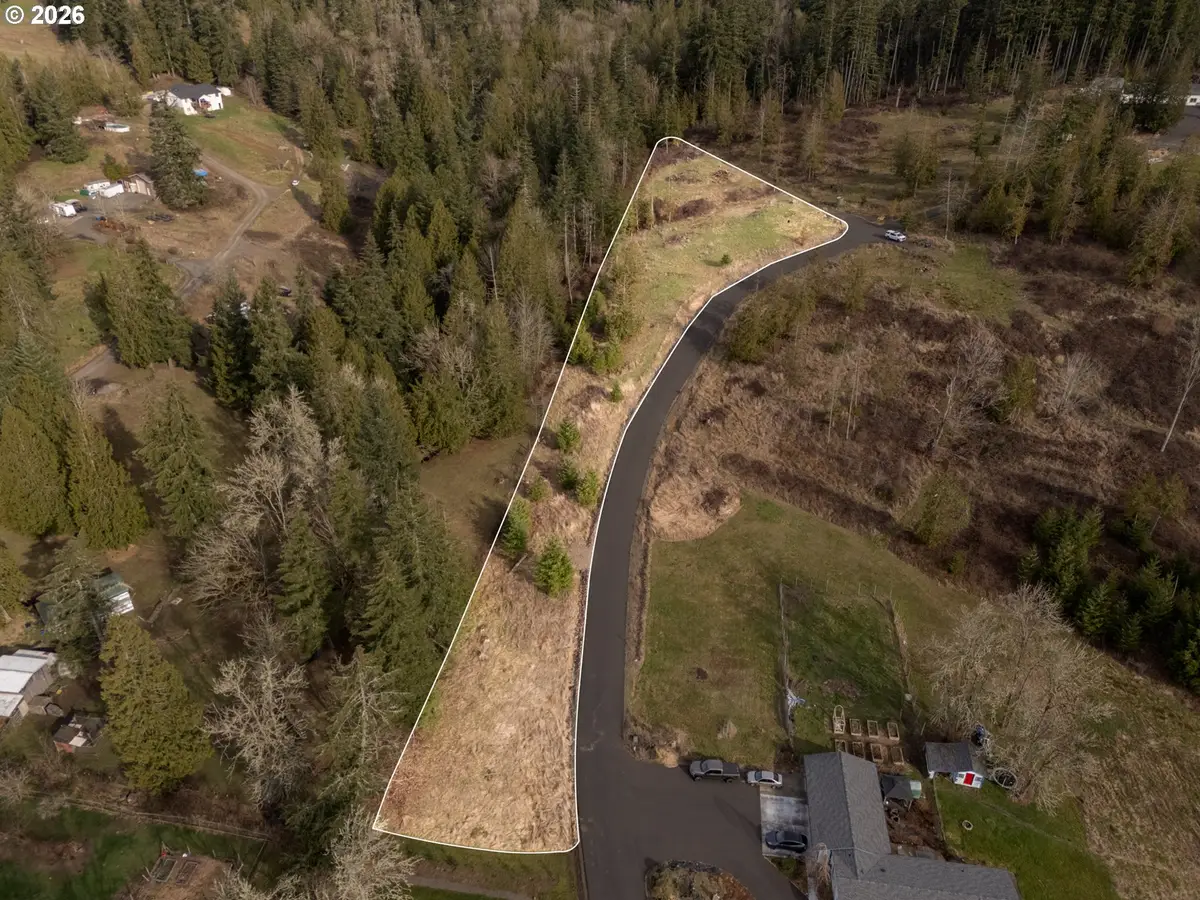426 Rose Garden Ln, Kelso, WA 98626 - #1