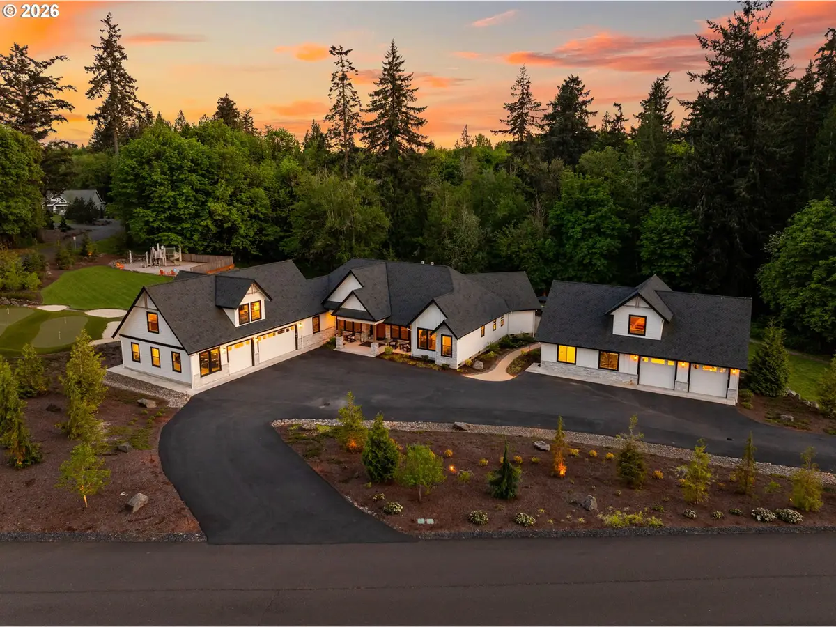 211 NW 235th St, Ridgefield, WA 98642 - #1