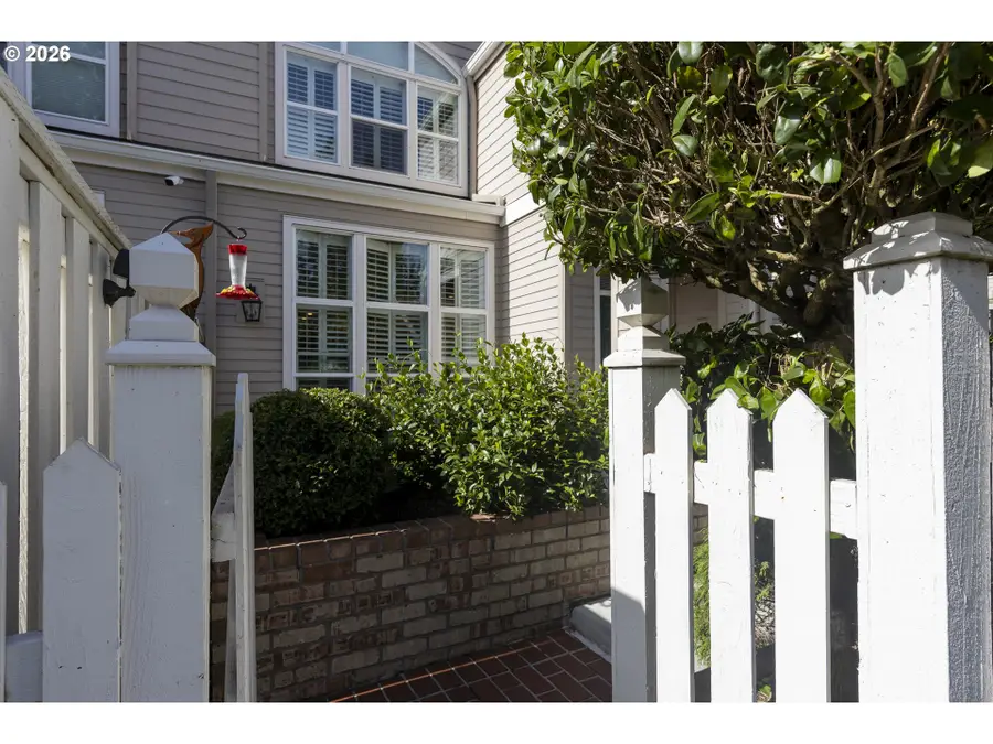 324 4th St, Lake Oswego, OR 97034 - #3