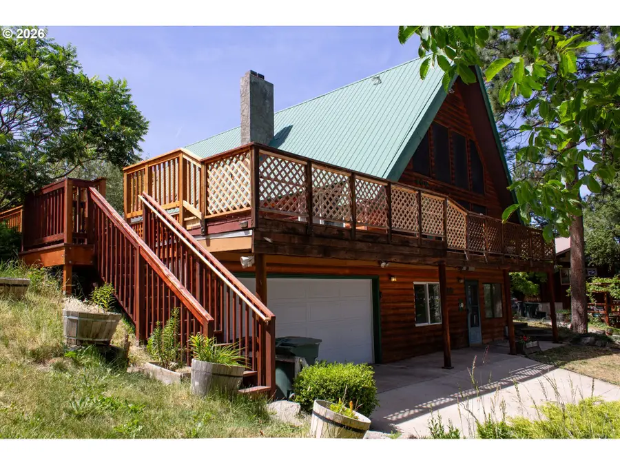 400 Walnut St, La Grande, OR 97850 - #2