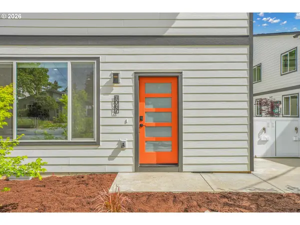 8067 SE Carlton St, Portland, OR 97206