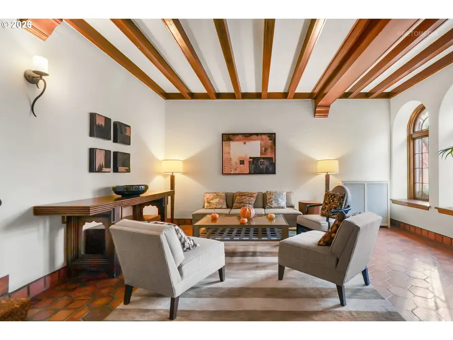 709 SW 16th Ave #308, Portland, OR 97205 - Image #3