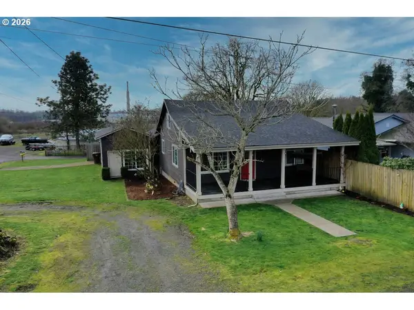 1045 Umatilla St, StHelens, OR 97051