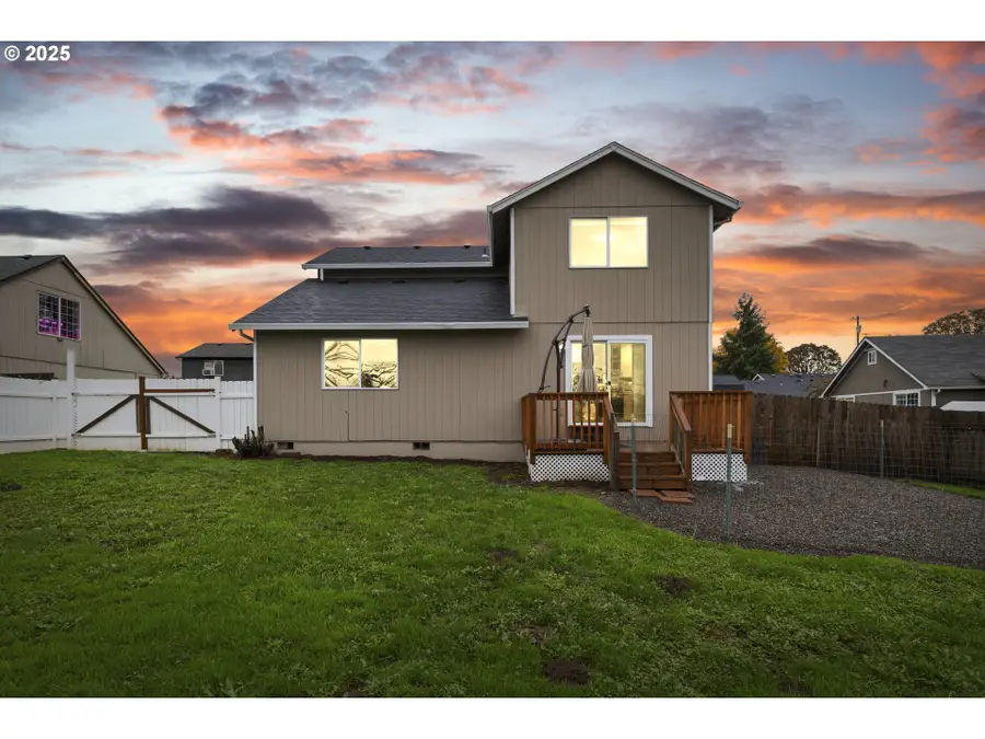 427 N 2nd St, Saint Helens, OR 97051 - Image #3