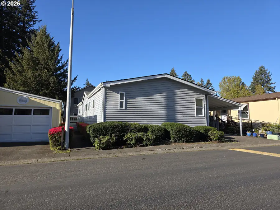 15768 SE Powell Blvd #28, Portland, OR 97236 - #2