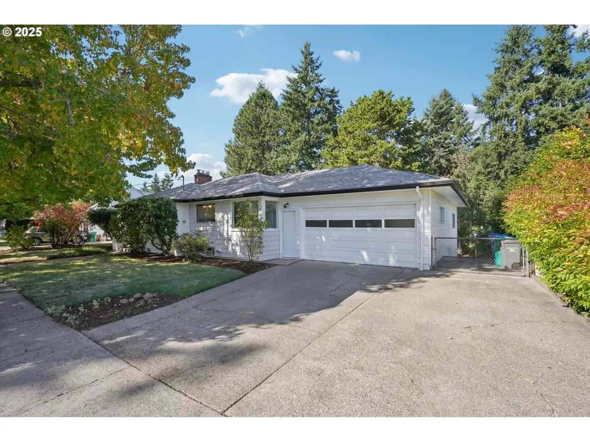 11851 SE Madison St, Portland, OR 97216 - #1