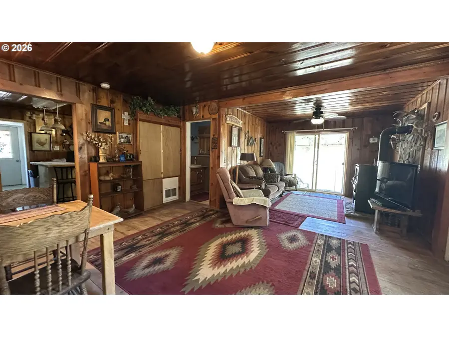 910 Willow St, Spray, OR 97874 - #2