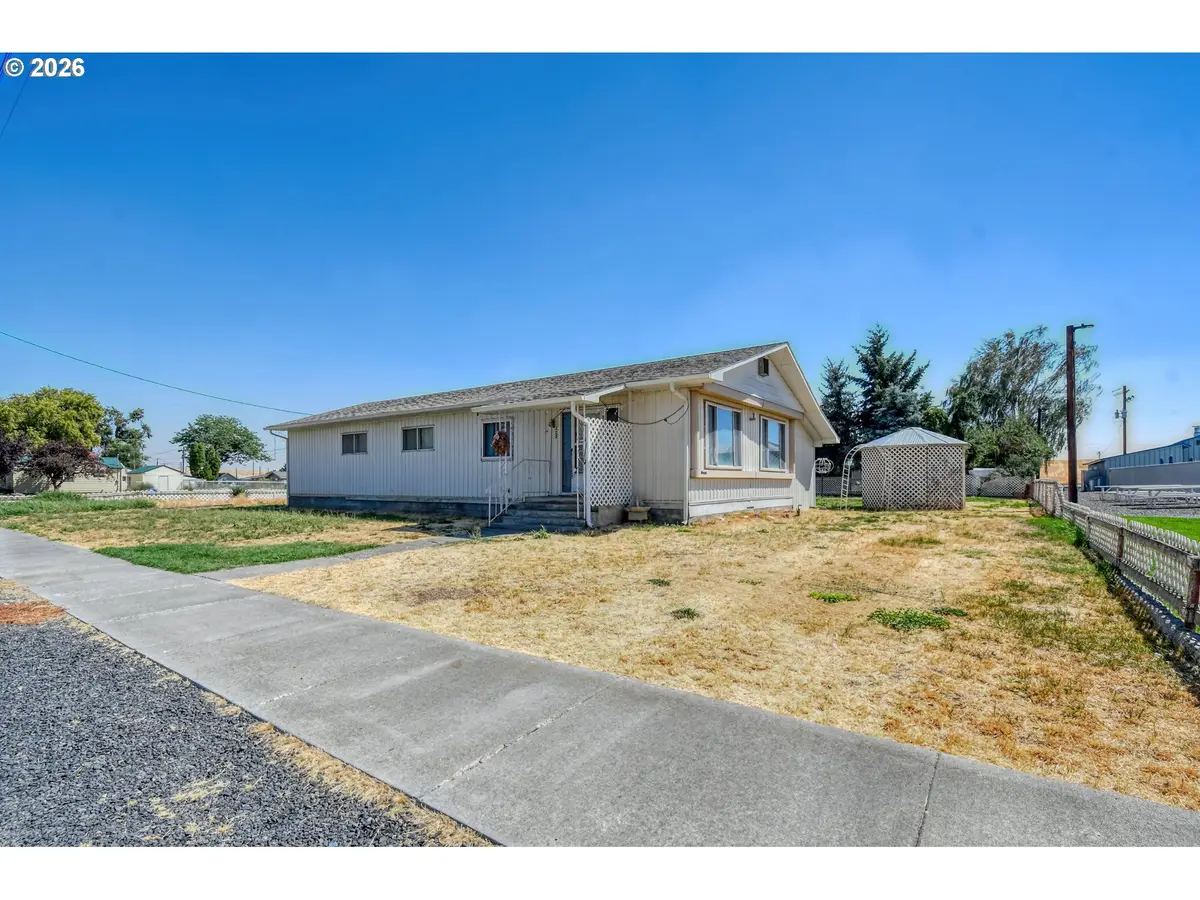 223 Concord St, Helix, OR 97835 - #1