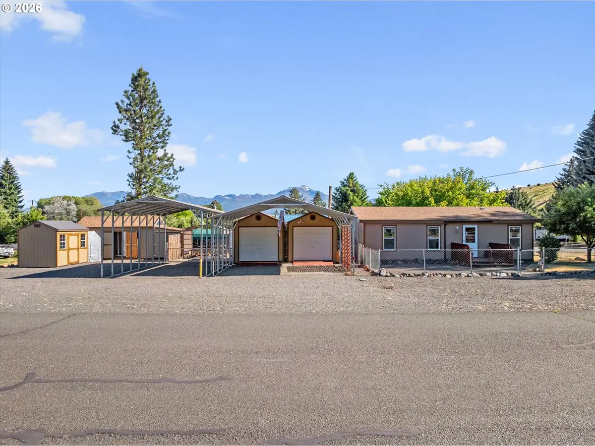 261 1st St, Prairie City, OR 97869 - #1