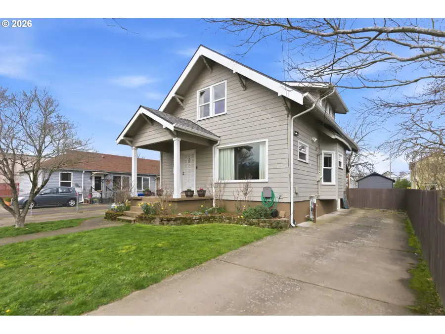 8243 NE Hassalo St, Portland, OR 97220 - #2