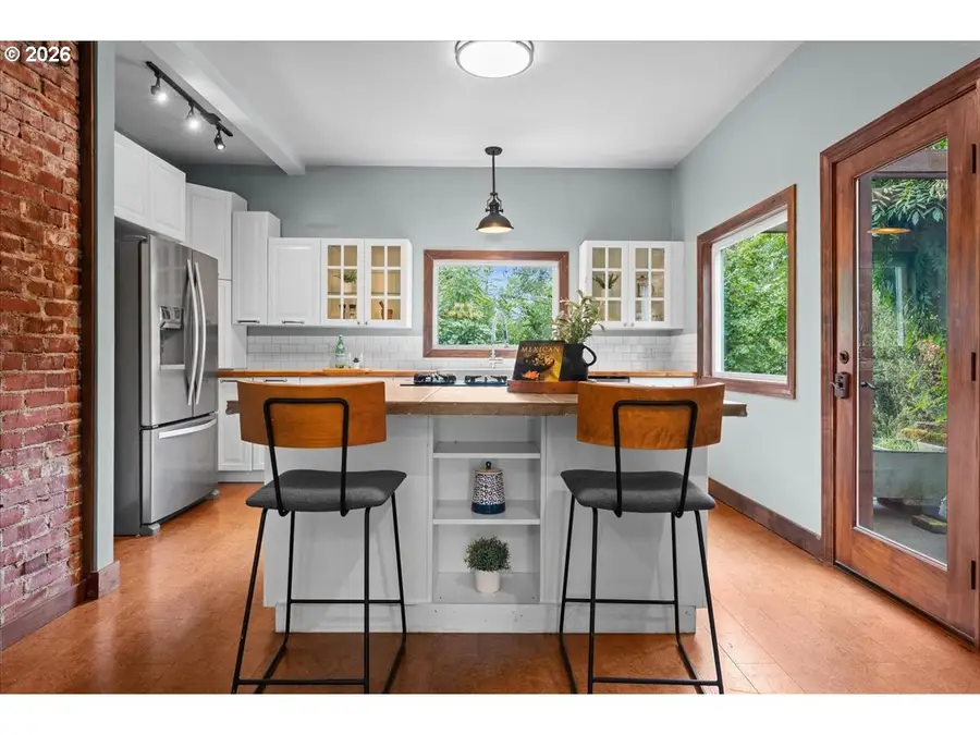 12260 SW Butner Rd, Portland, OR 97225 - #2
