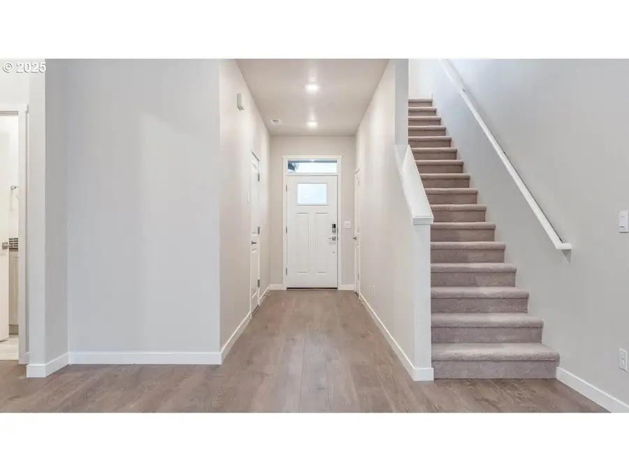 9355 SE Crystal Rose St, Happy Valley, OR 97086 - Image #2