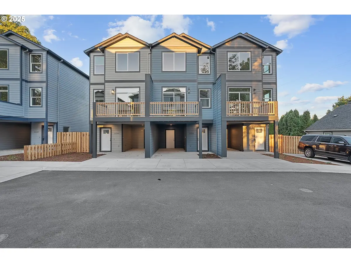 11191 SE Stark St, Portland, OR 97216 - Image #1