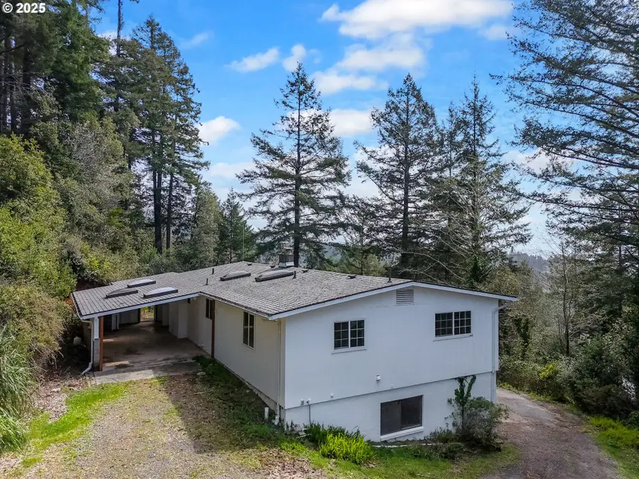 96741 Duley Creek Rd, Brookings, OR 97415 - Image #3