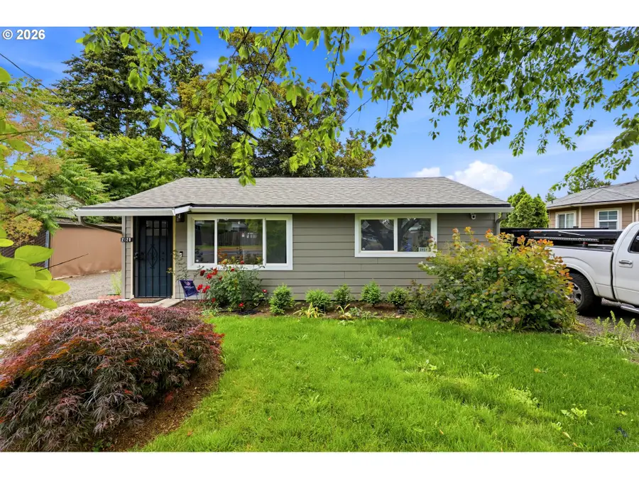 2120 SE 117th Ave, Portland, OR 97216 - #2