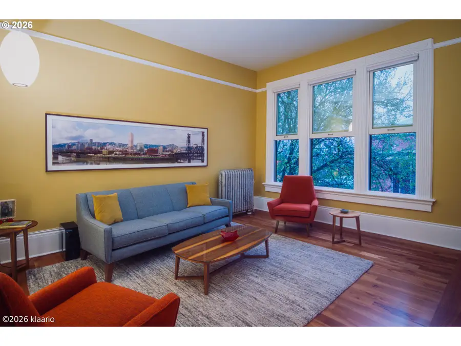 133 NW 18th Ave, Portland, OR 97209 - #3