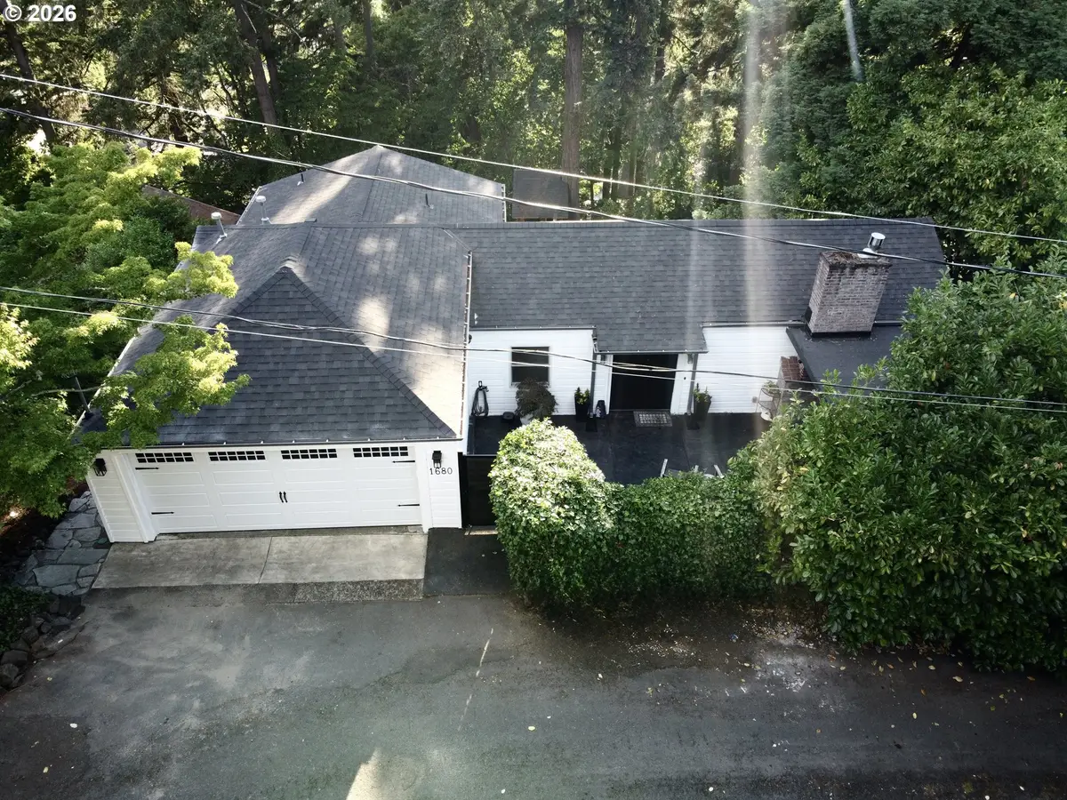 1680 Westover Dr, Eugene, OR 97403 - #1