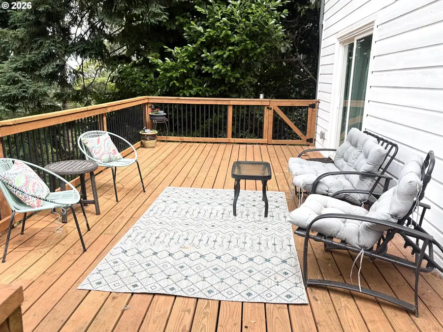 1680 Westover Dr, Eugene, OR 97403 - #3