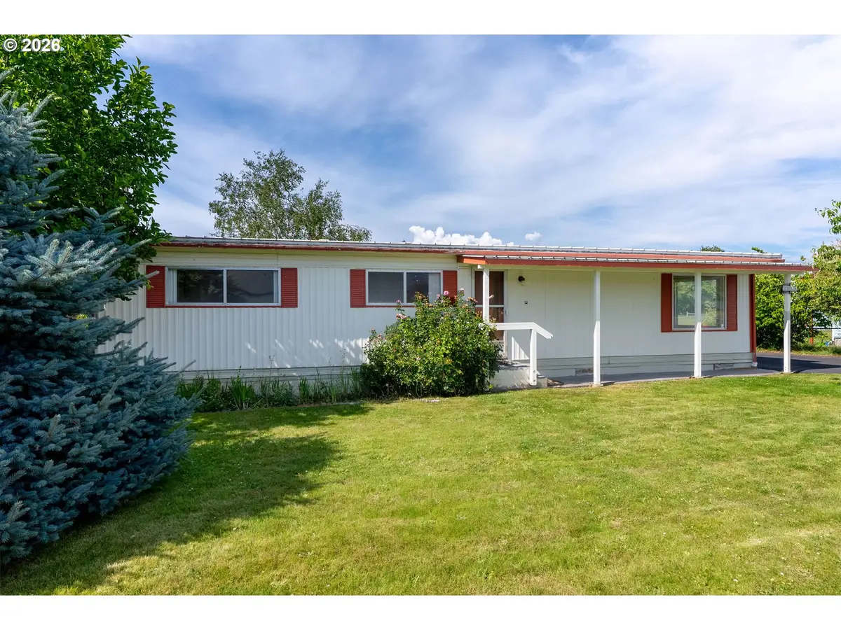 3686 Mud Alley Dr, Odell, OR 97031 - #1