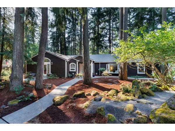5272 Tree St, LakeOswego, OR 97035