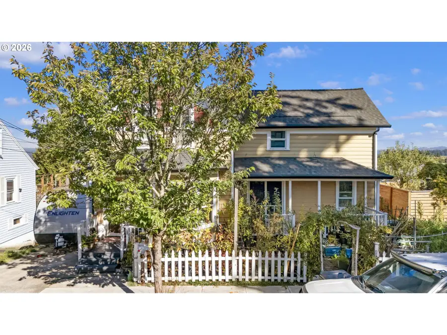 417 Logus St, Oregon City, OR 97045 - #3