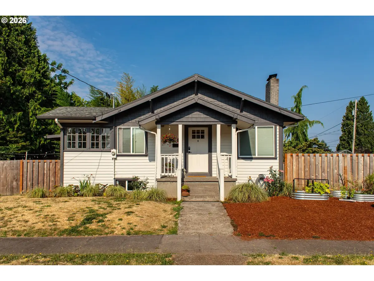 825 NE 76th Ave, Portland, OR 97213 - #1